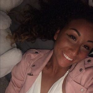 Meet your Posher, Marcela